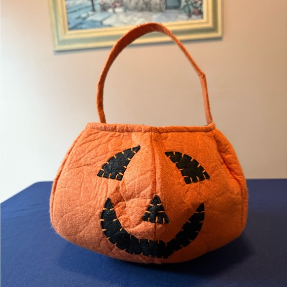 Pottery Barn Kids Pumpkin Cloth Halloween Bag with name Victoria on back. - Picture 1 of 5